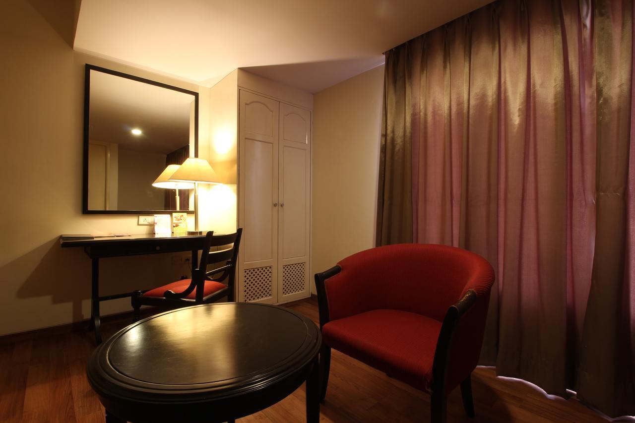 Minerva Grand Secunderabad Hotel Хидерабад Екстериор снимка