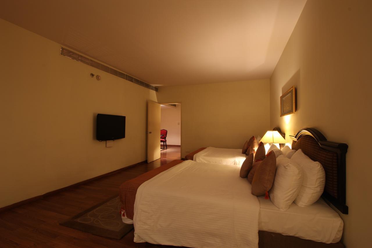 Minerva Grand Secunderabad Hotel Хидерабад Екстериор снимка