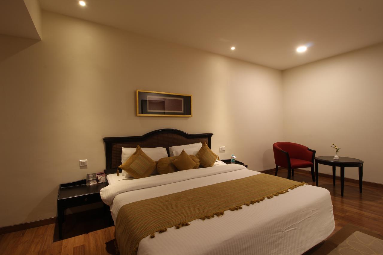 Minerva Grand Secunderabad Hotel Хидерабад Екстериор снимка