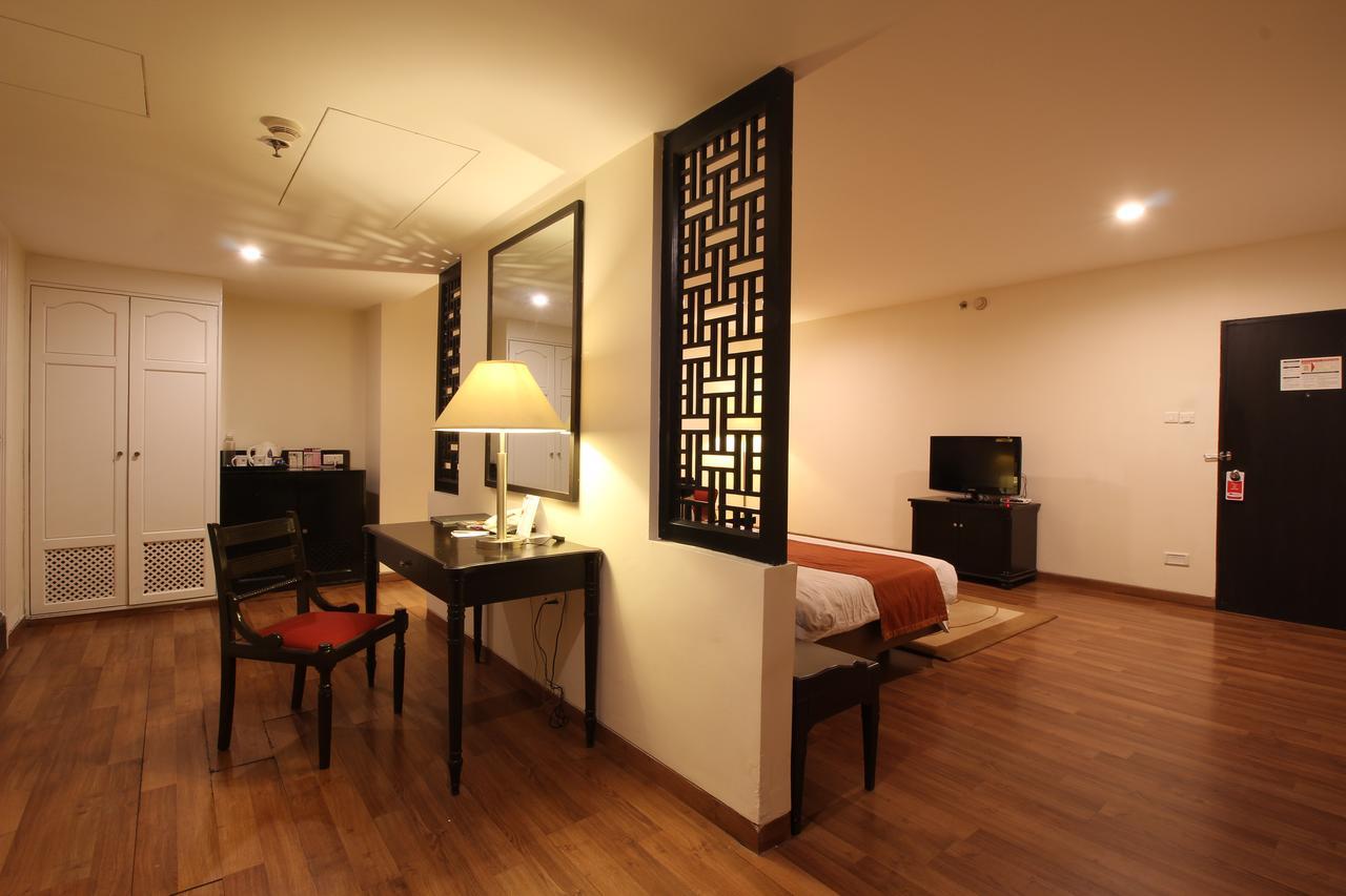 Minerva Grand Secunderabad Hotel Хидерабад Екстериор снимка