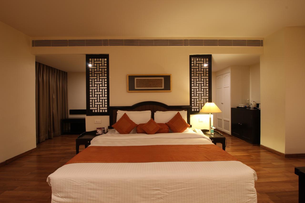 Minerva Grand Secunderabad Hotel Хидерабад Екстериор снимка