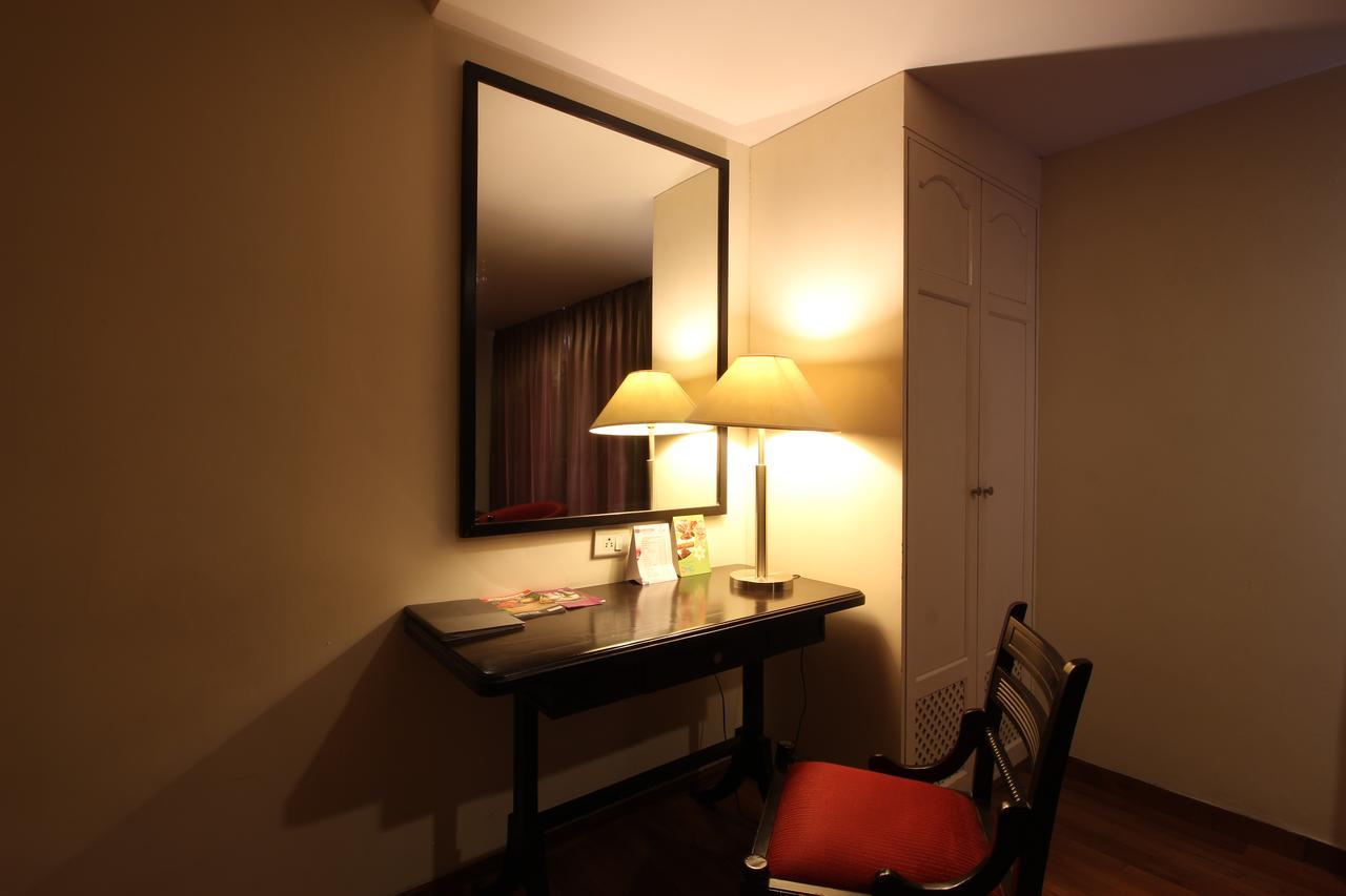 Minerva Grand Secunderabad Hotel Хидерабад Екстериор снимка
