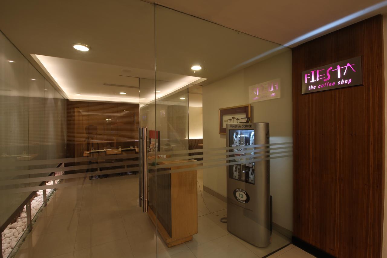 Minerva Grand Secunderabad Hotel Хидерабад Екстериор снимка