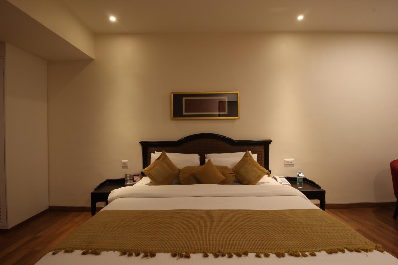 Minerva Grand Secunderabad Hotel Хидерабад Екстериор снимка