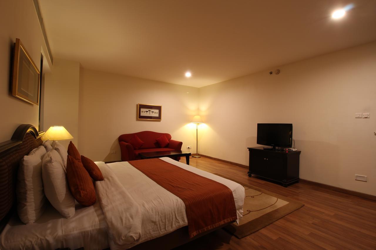 Minerva Grand Secunderabad Hotel Хидерабад Екстериор снимка