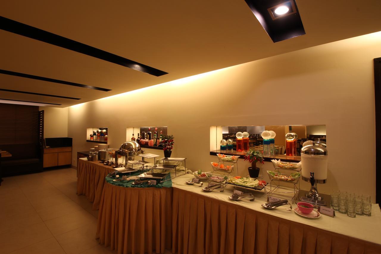 Minerva Grand Secunderabad Hotel Хидерабад Екстериор снимка